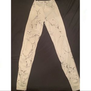 Buffbunny white marble leggings